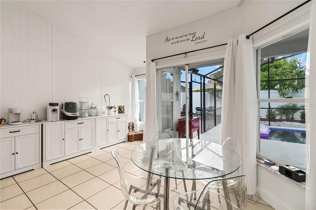 待售: $489,900 (5 贝兹, 2 浴室, 2059 平方英尺)