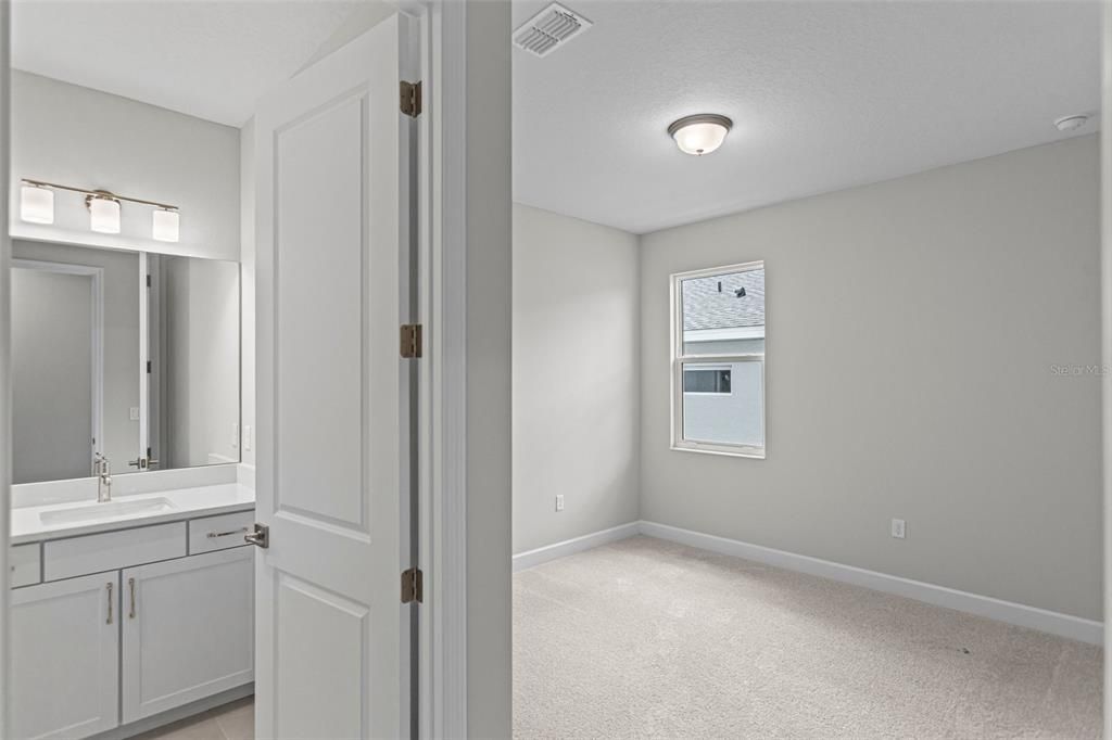 For Sale: $739,990 (3 beds, 3 baths, 2776 Square Feet)