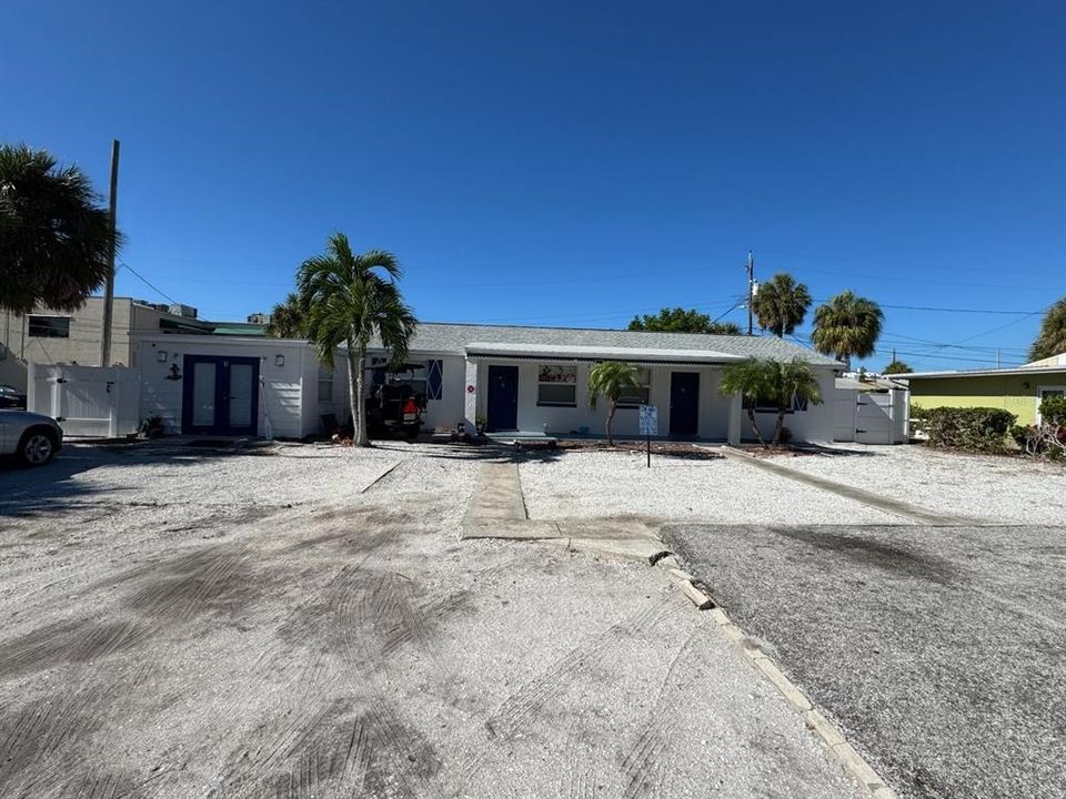 待售: $750,000 (5 贝兹, 0 浴室, 1598 平方英尺)