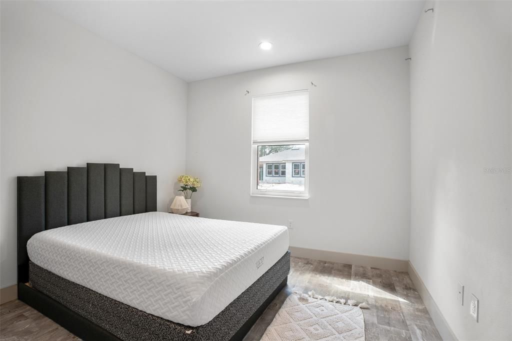 For Sale: $419,900 (4 beds, 2 baths, 1841 Square Feet)