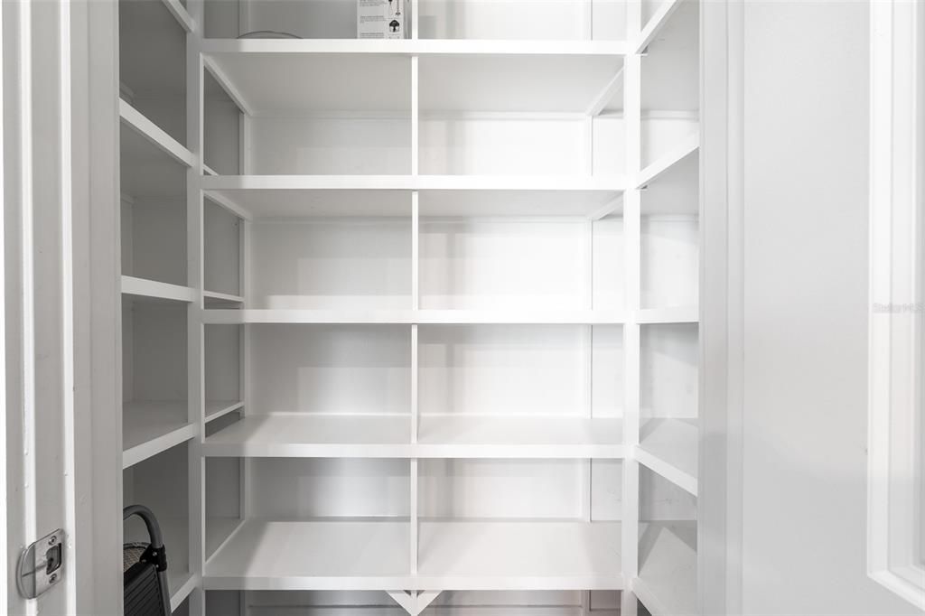 For Sale: $419,900 (4 beds, 2 baths, 1841 Square Feet)