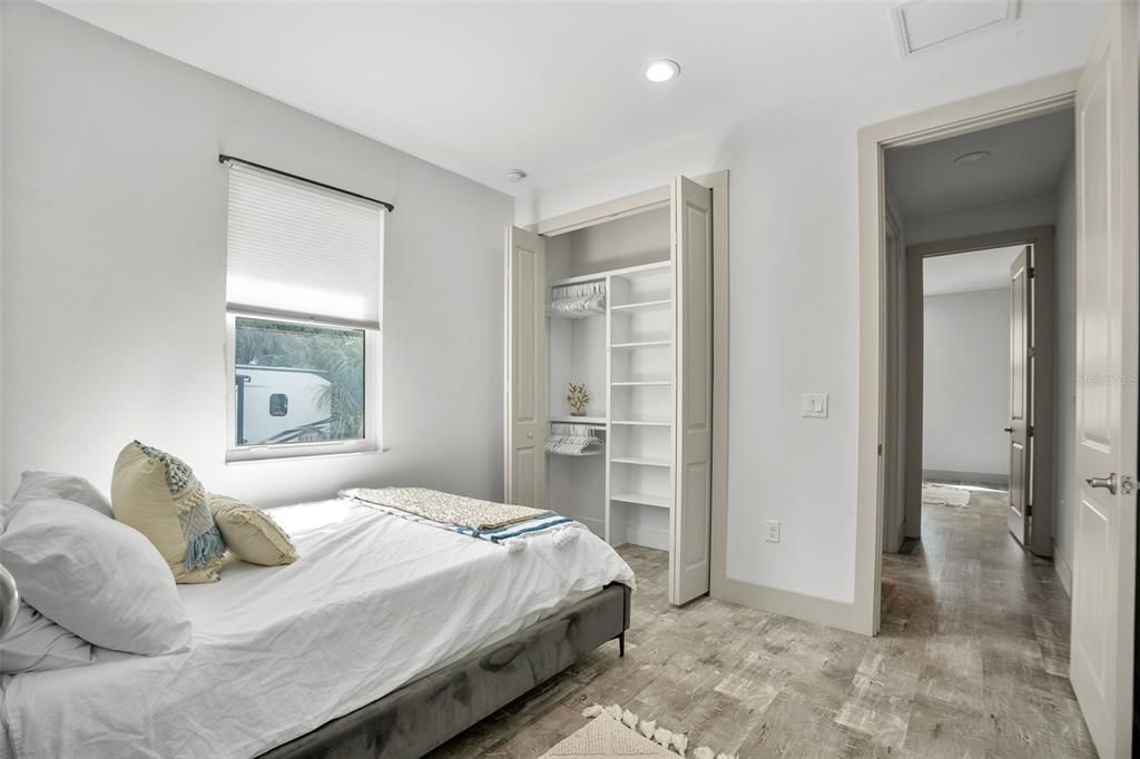 For Sale: $419,900 (4 beds, 2 baths, 1841 Square Feet)