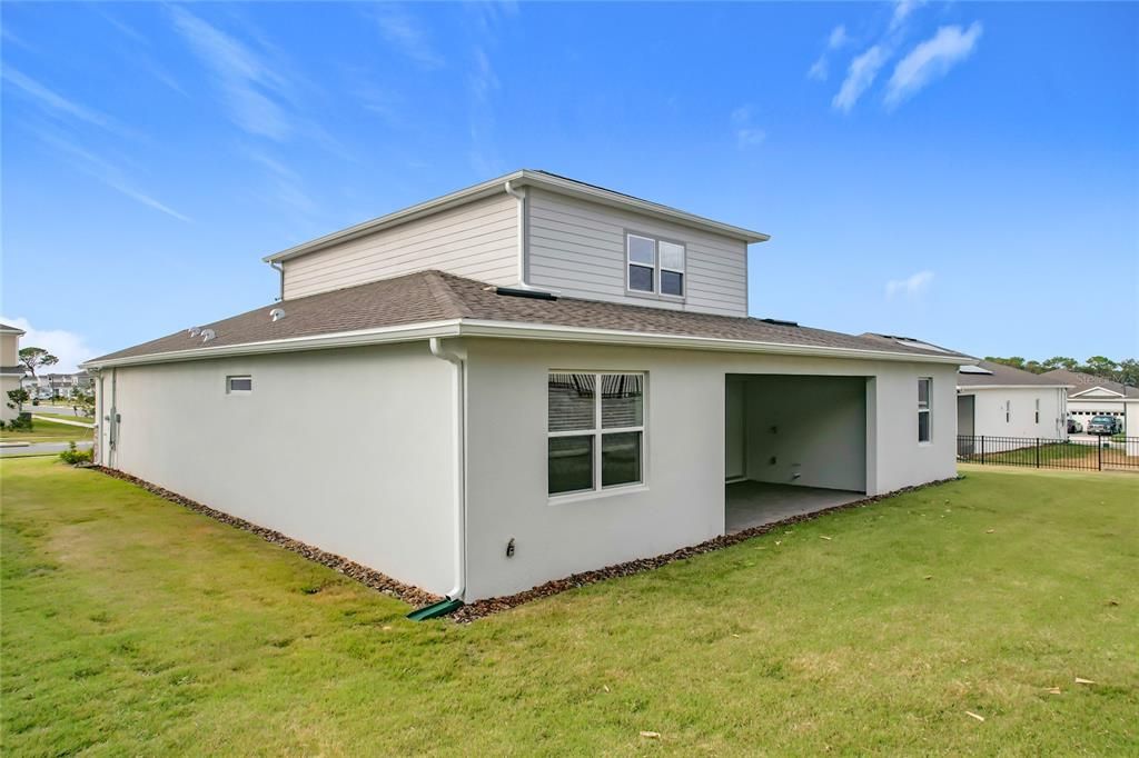 出租: $4,985 (5 贝兹, 4 浴室, 3337 平方英尺)