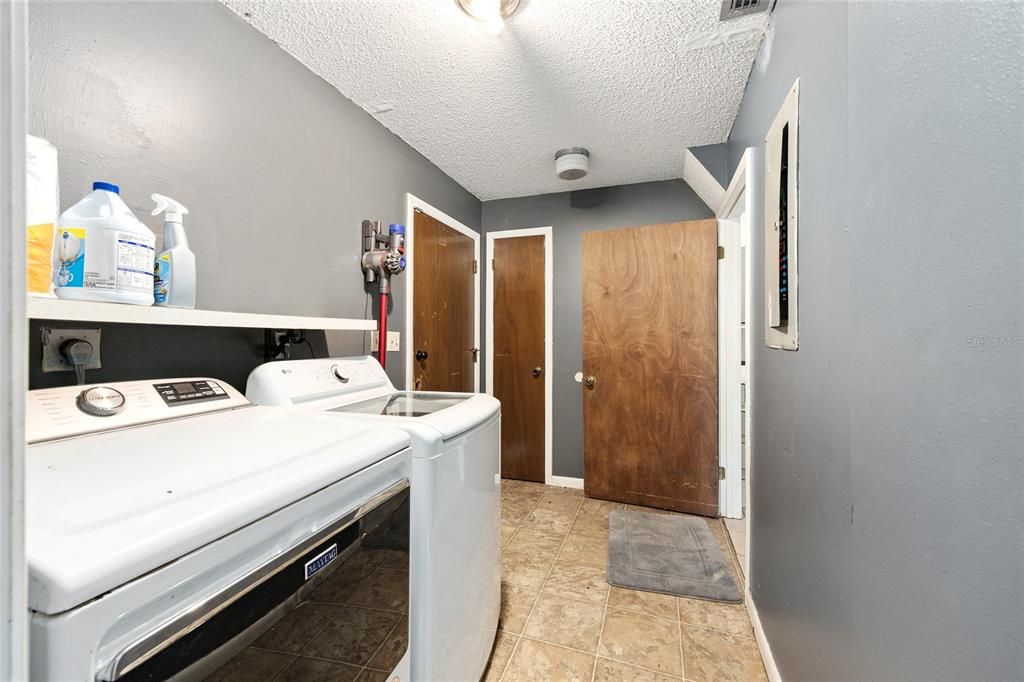 For Sale: $430,000 (3 beds, 2 baths, 2227 Square Feet)