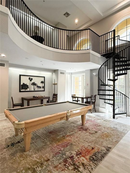 Active With Contract: $2,000 (2 beds, 2 baths, 993 Square Feet)