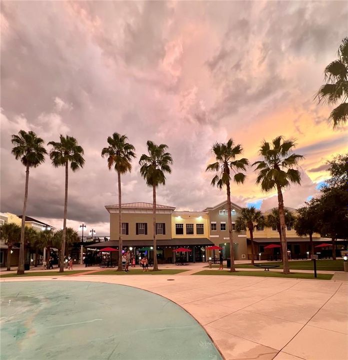 出租: $3,100 (3 贝兹, 3 浴室, 2144 平方英尺)