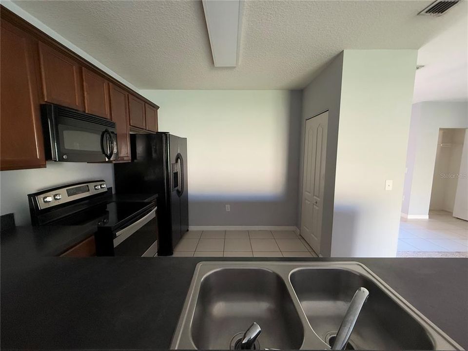 出租: $1,995 (3 贝兹, 2 浴室, 1665 平方英尺)