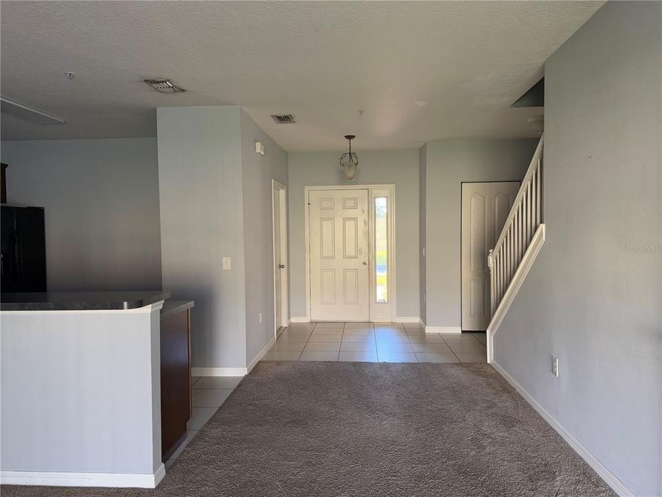 出租: $1,995 (3 贝兹, 2 浴室, 1665 平方英尺)