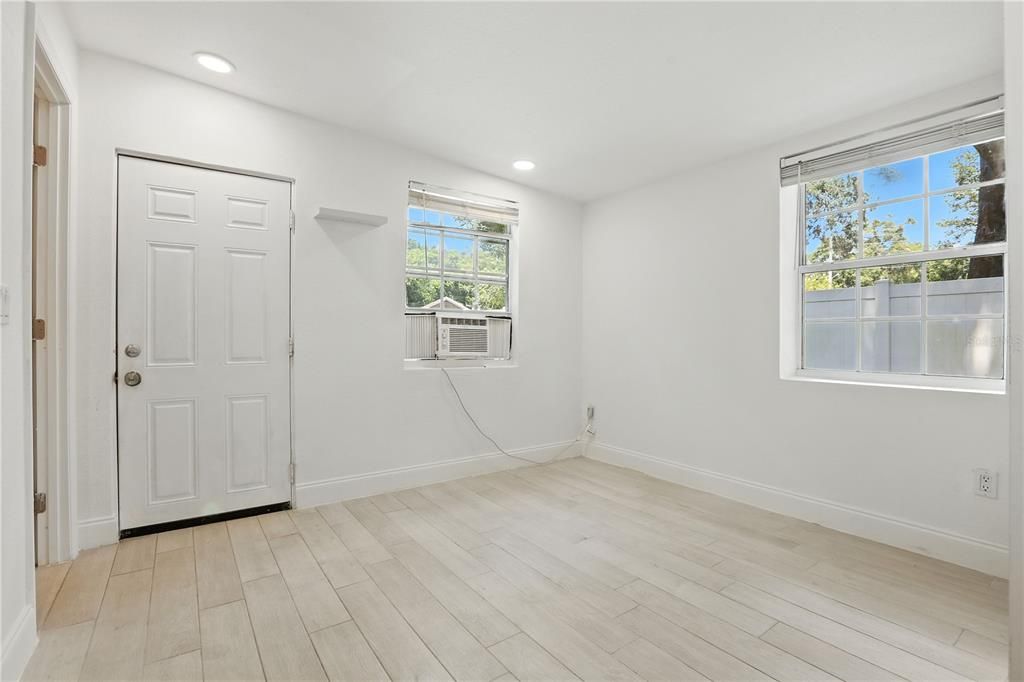 For Rent: $1,495 (1 beds, 1 baths, 600 Square Feet)