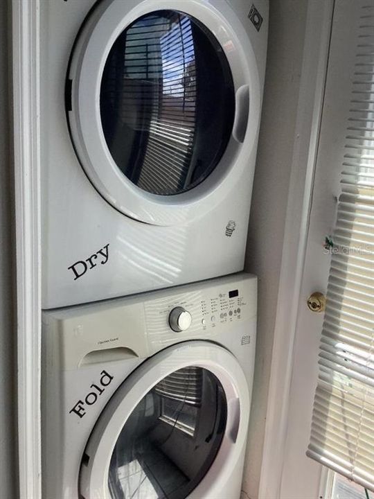 出租: $1,550 (2 贝兹, 2 浴室, 938 平方英尺)