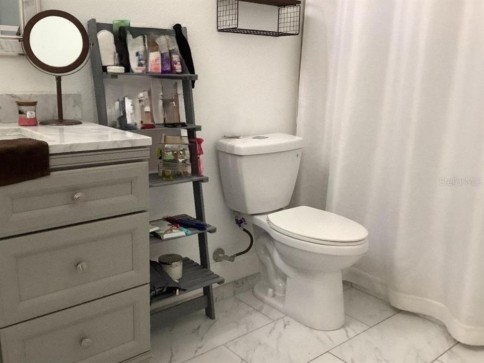 出租: $1,550 (2 贝兹, 2 浴室, 938 平方英尺)