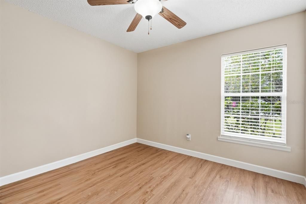 For Sale: $324,000 (3 beds, 2 baths, 1376 Square Feet)