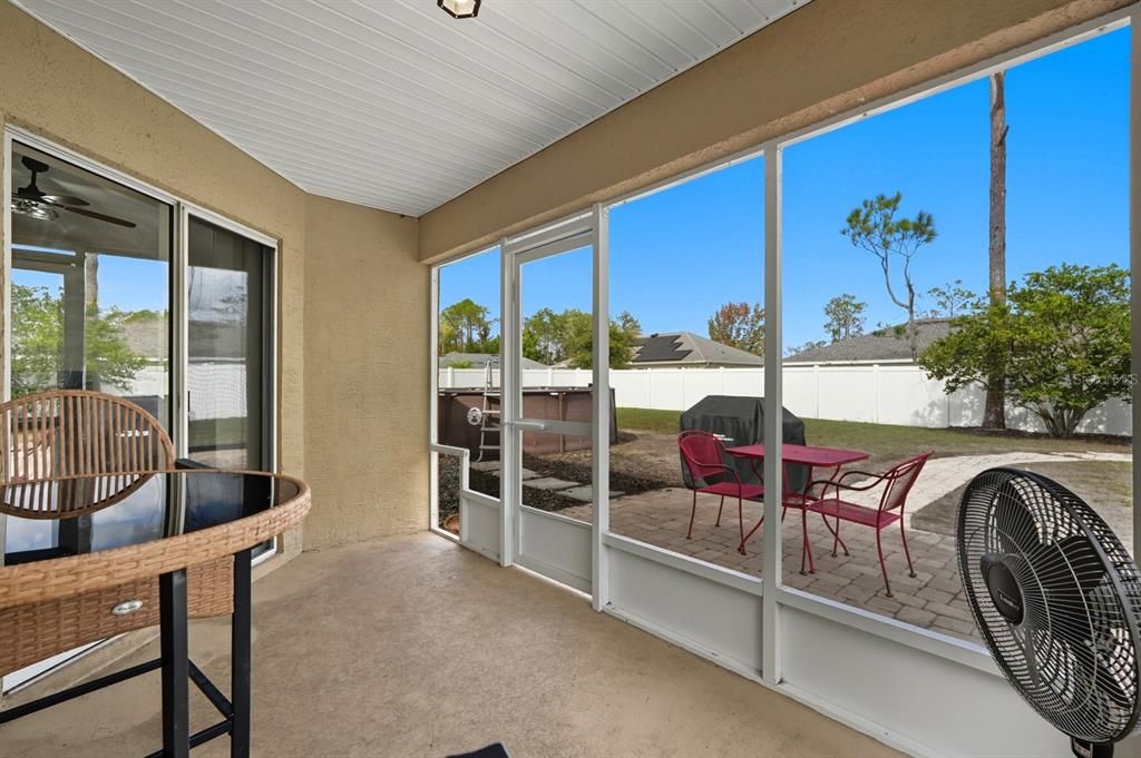 For Sale: $324,000 (3 beds, 2 baths, 1376 Square Feet)