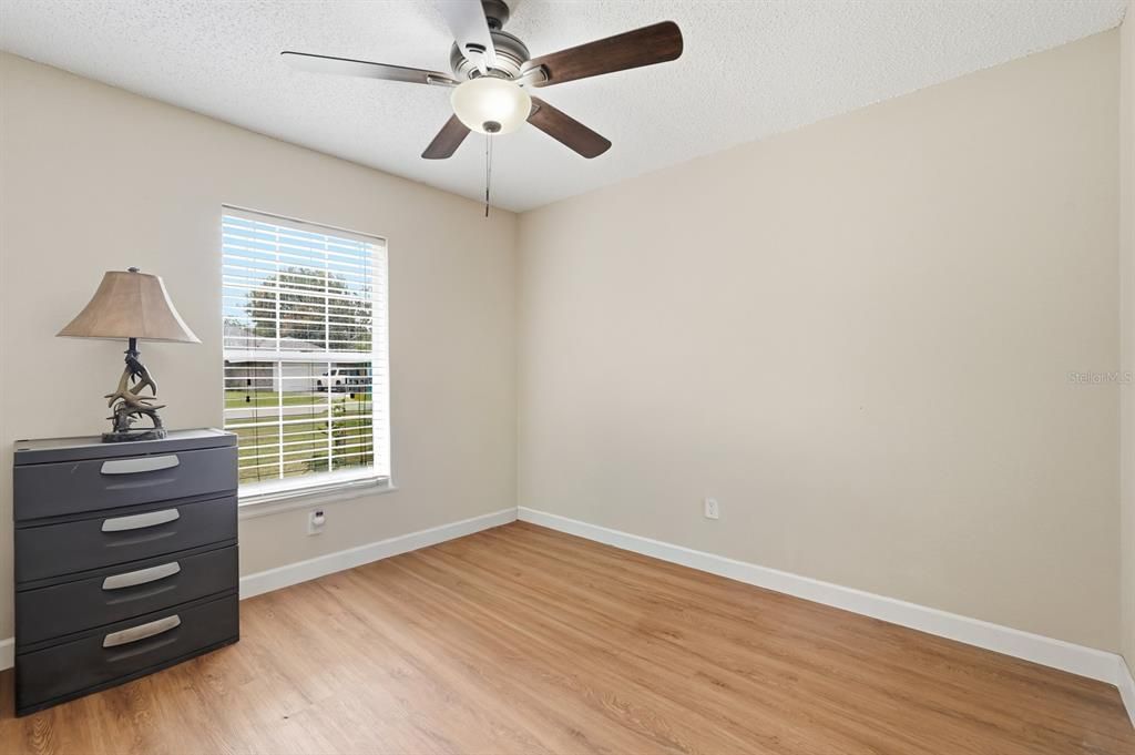 For Sale: $324,000 (3 beds, 2 baths, 1376 Square Feet)