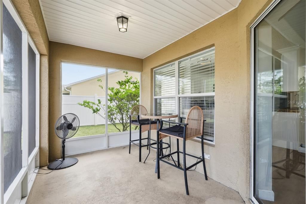 For Sale: $324,000 (3 beds, 2 baths, 1376 Square Feet)