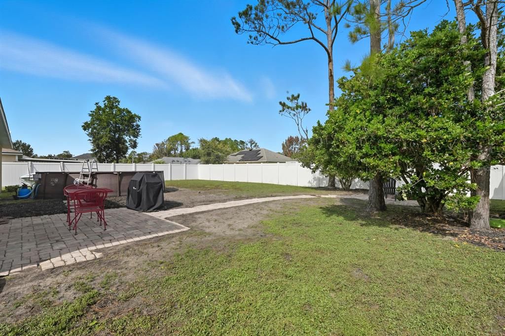 For Sale: $324,000 (3 beds, 2 baths, 1376 Square Feet)