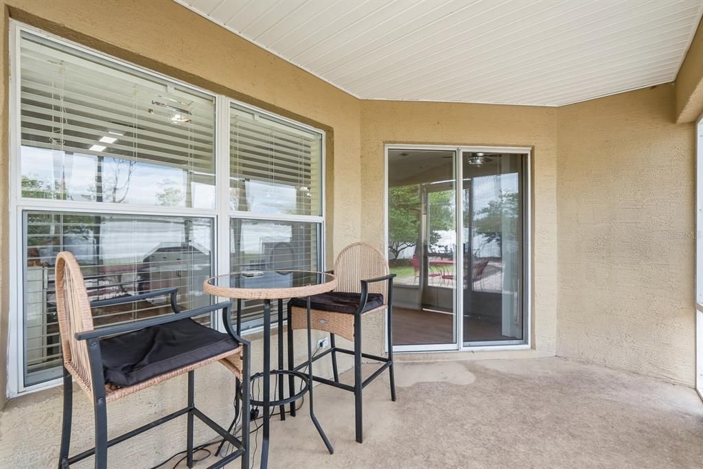 For Sale: $324,000 (3 beds, 2 baths, 1376 Square Feet)