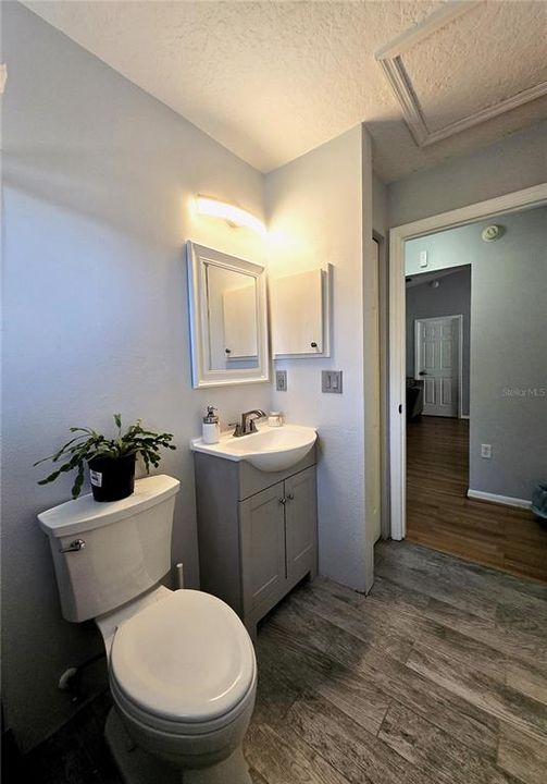 For Sale: $279,900 (3 beds, 2 baths, 1105 Square Feet)