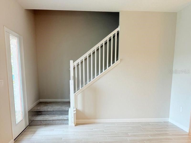 For Rent: $2,100 (3 beds, 2 baths, 1691 Square Feet)