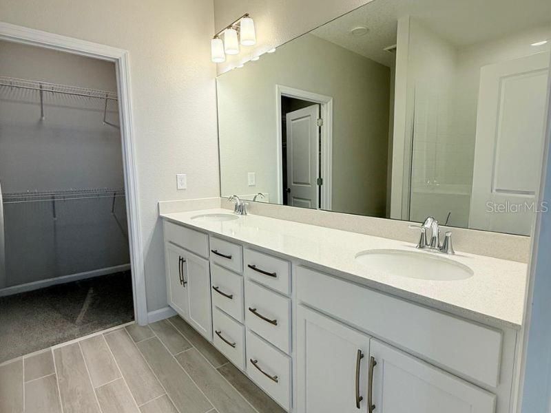 For Rent: $2,100 (3 beds, 2 baths, 1691 Square Feet)