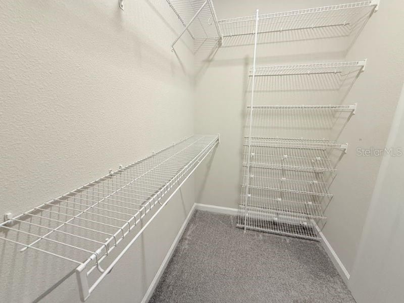 For Rent: $2,100 (3 beds, 2 baths, 1691 Square Feet)