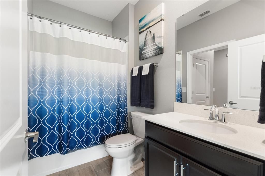 For Sale: $267,000 (2 beds, 2 baths, 1394 Square Feet)