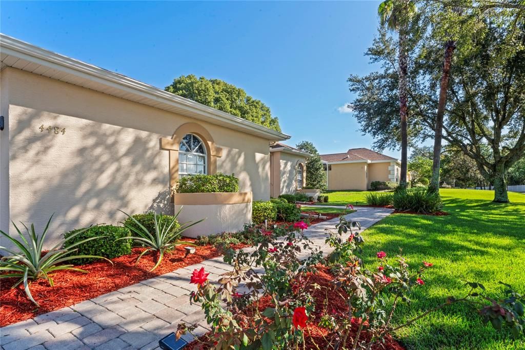 Под контрактом: $440,000 (4 спален, 3 ванн, 2468 Квадратных фут)