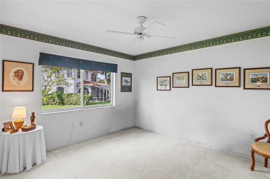 Под контрактом: $440,000 (4 спален, 3 ванн, 2468 Квадратных фут)