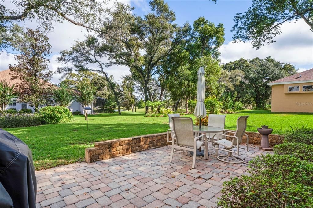 Под контрактом: $440,000 (4 спален, 3 ванн, 2468 Квадратных фут)