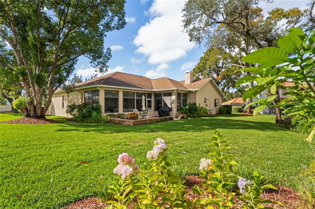 Под контрактом: $440,000 (4 спален, 3 ванн, 2468 Квадратных фут)