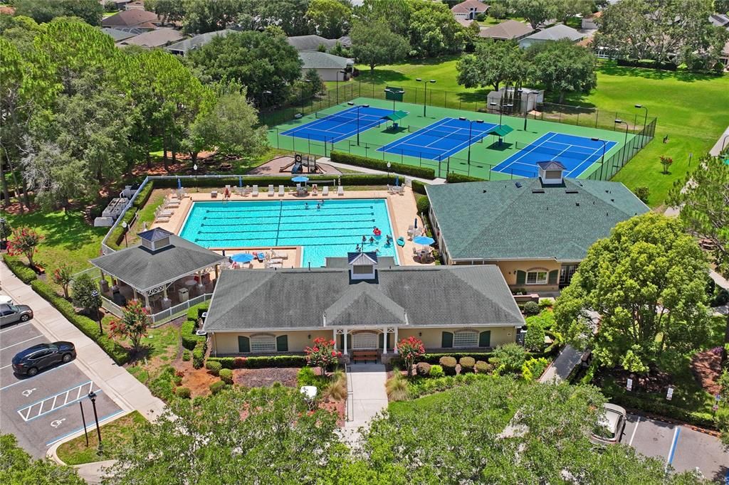 Под контрактом: $440,000 (4 спален, 3 ванн, 2468 Квадратных фут)