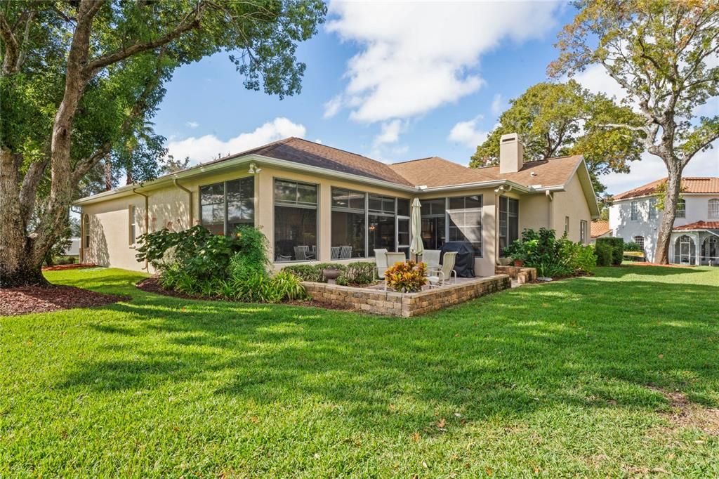 Под контрактом: $440,000 (4 спален, 3 ванн, 2468 Квадратных фут)