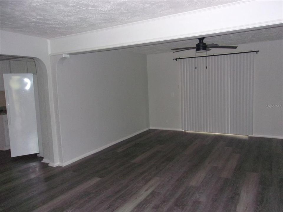 For Rent: $2,000 (2 beds, 1 baths, 1464 Square Feet)