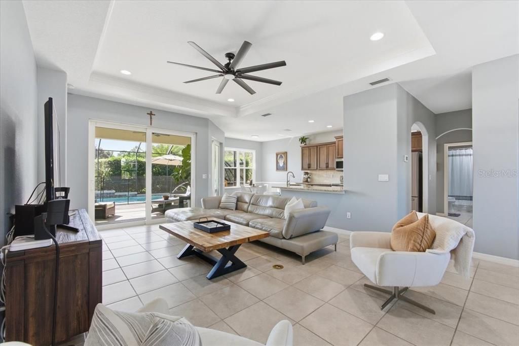 For Sale: $600,000 (3 beds, 2 baths, 1845 Square Feet)