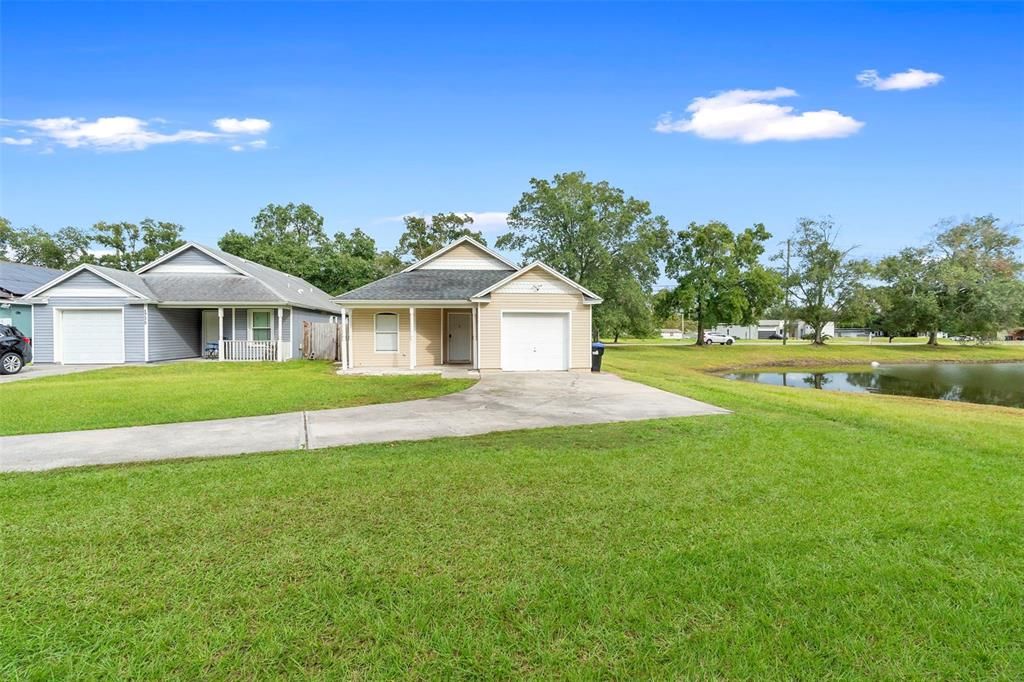 待售: $325,000 (3 贝兹, 2 浴室, 1213 平方英尺)