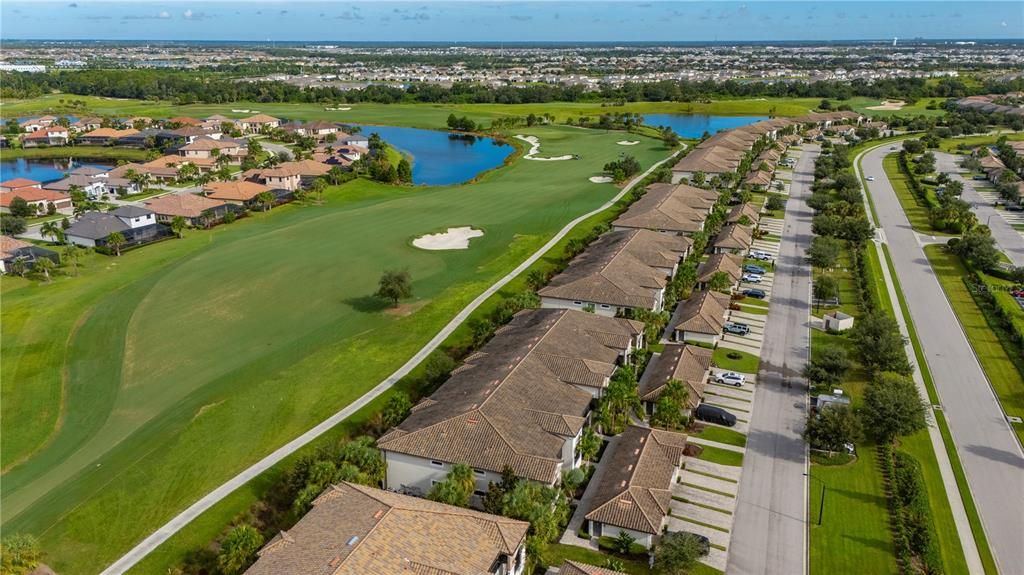 For Sale: $425,000 (2 beds, 2 baths, 1330 Square Feet)