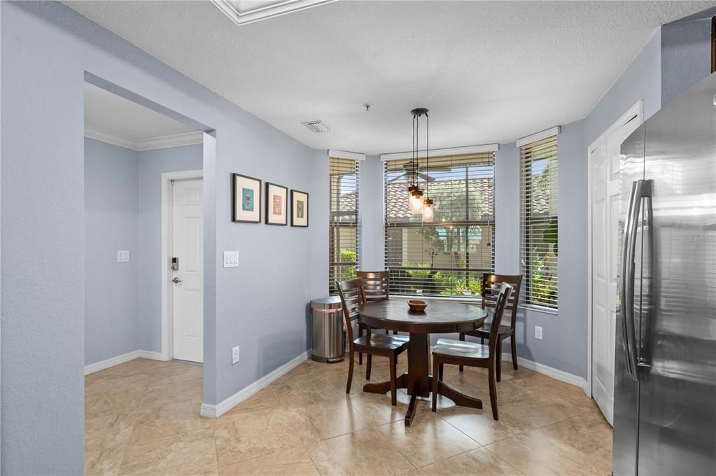 For Sale: $425,000 (2 beds, 2 baths, 1330 Square Feet)