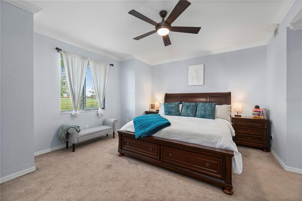 For Sale: $425,000 (2 beds, 2 baths, 1330 Square Feet)