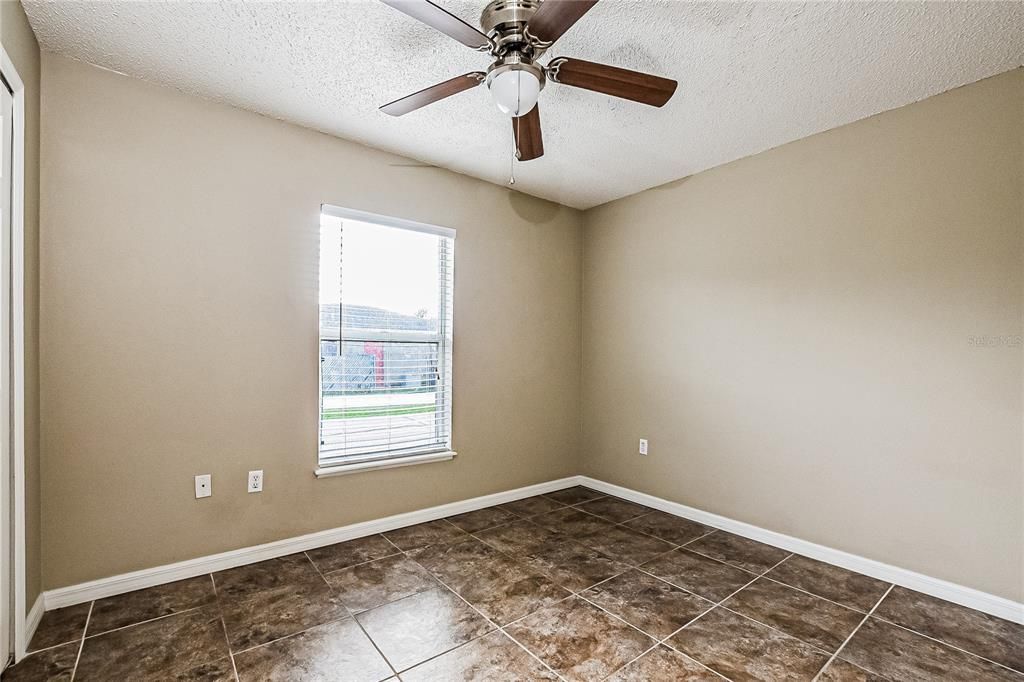 For Rent: $1,895 (4 beds, 2 baths, 1730 Square Feet)