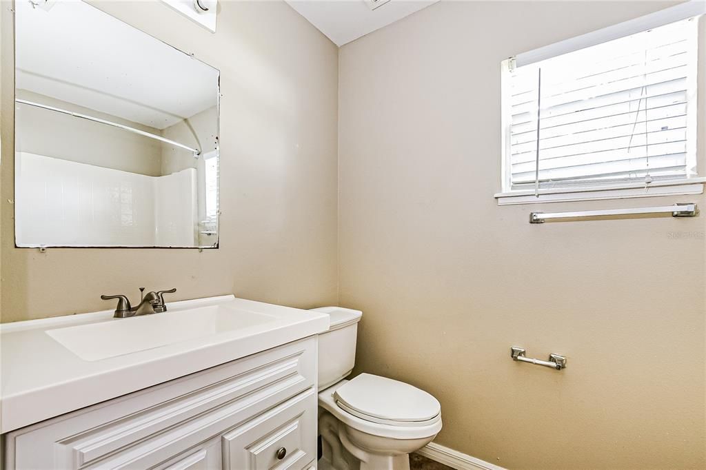 For Rent: $1,895 (4 beds, 2 baths, 1730 Square Feet)