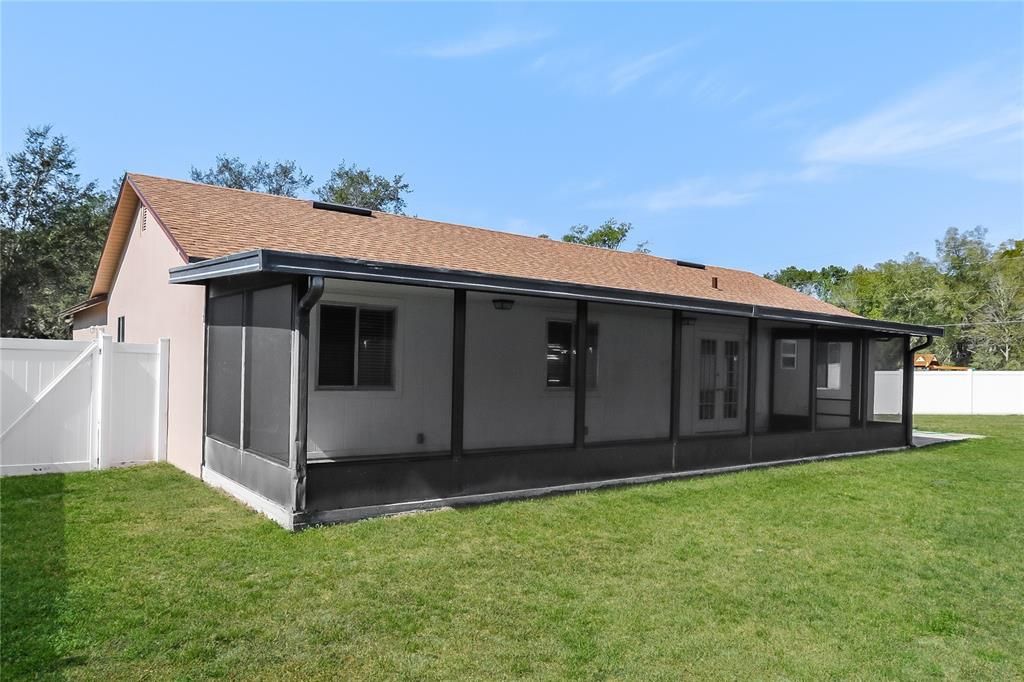 For Rent: $2,270 (3 beds, 2 baths, 1371 Square Feet)