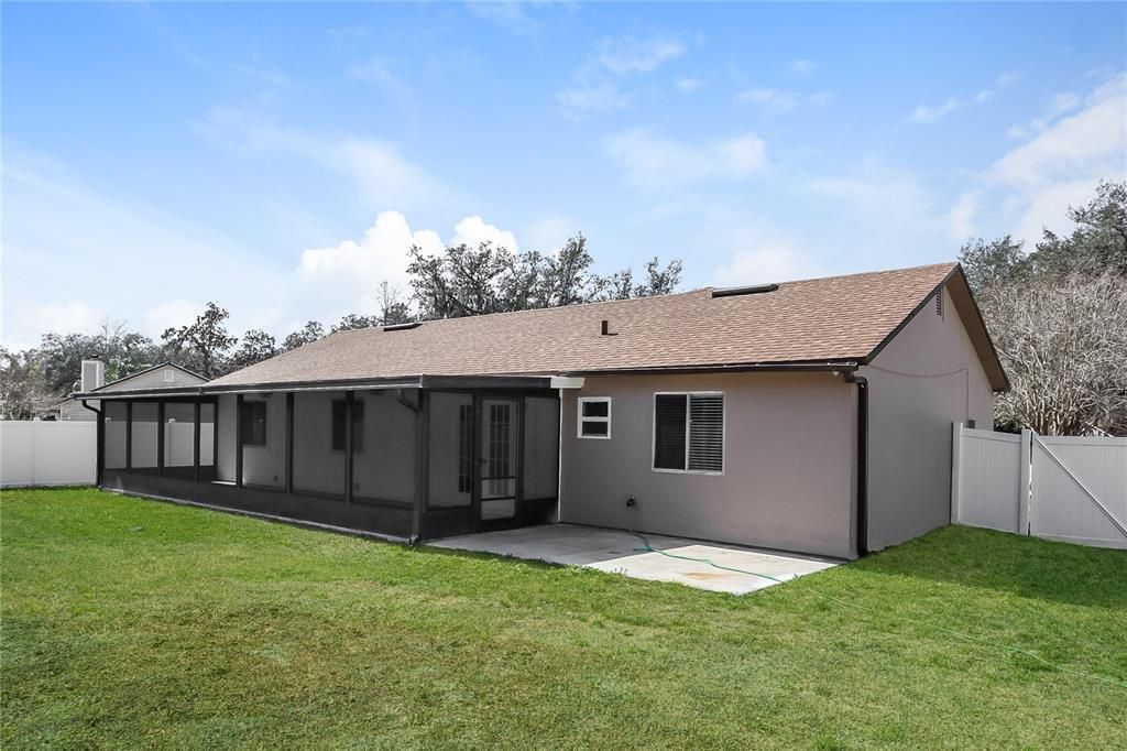 For Rent: $2,270 (3 beds, 2 baths, 1371 Square Feet)