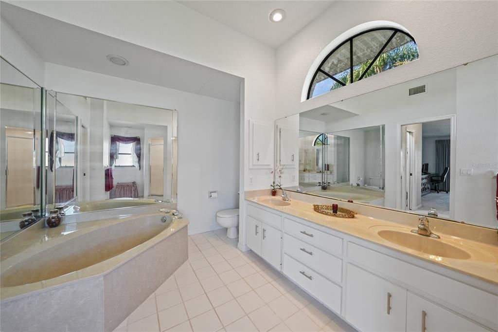 For Sale: $570,000 (3 beds, 2 baths, 2227 Square Feet)