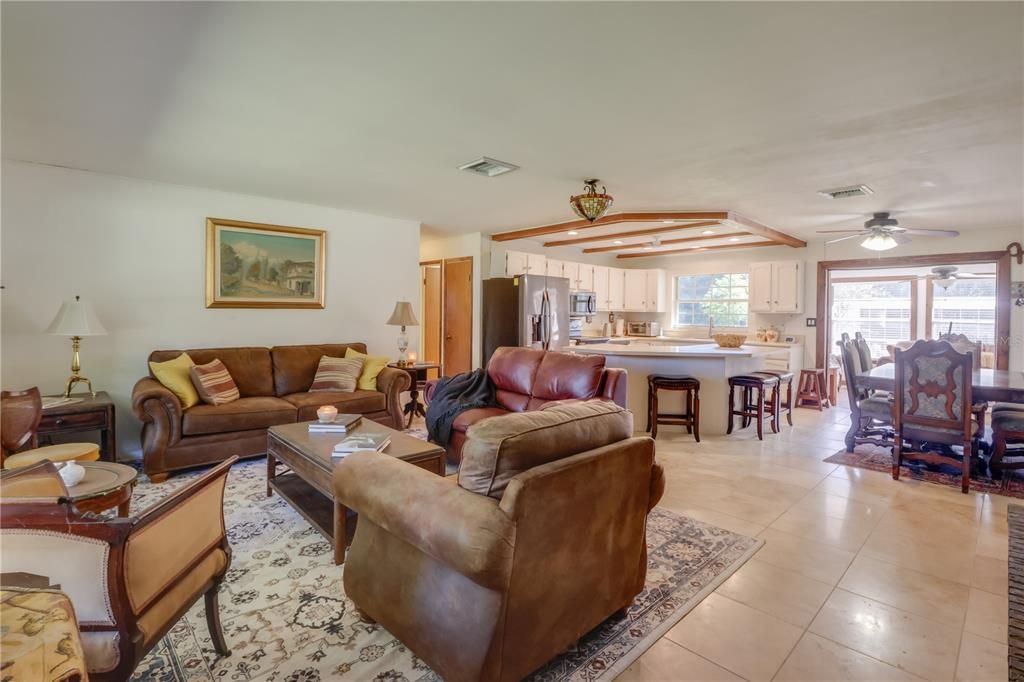 For Sale: $640,000 (3 beds, 2 baths, 1832 Square Feet)