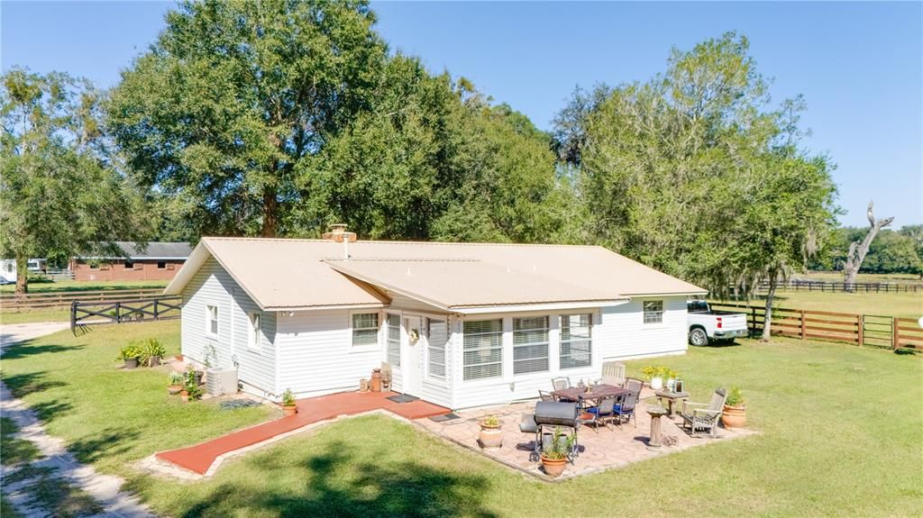 For Sale: $640,000 (3 beds, 2 baths, 1832 Square Feet)