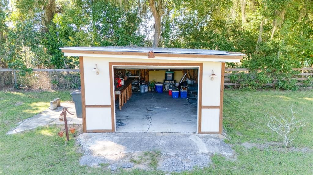 For Sale: $640,000 (3 beds, 2 baths, 1832 Square Feet)