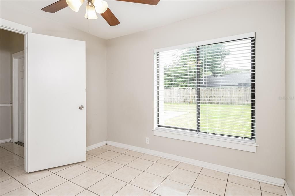 En Renta: $1,745 (4 camas, 2 baños, 1817 Pies cuadrados)