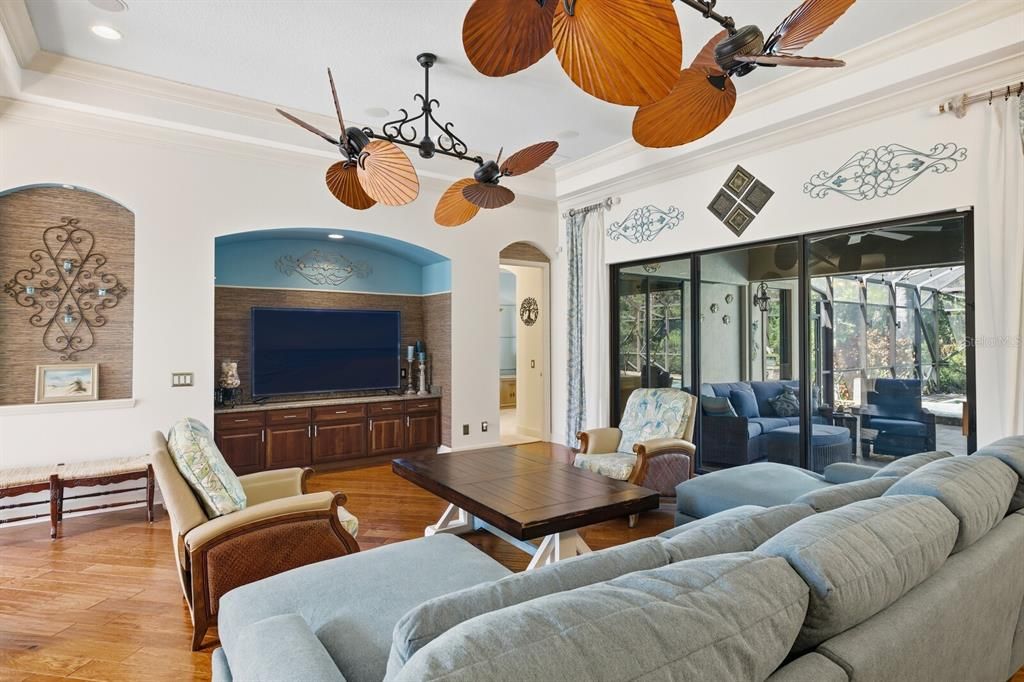 For Sale: $829,000 (4 beds, 4 baths, 3205 Square Feet)