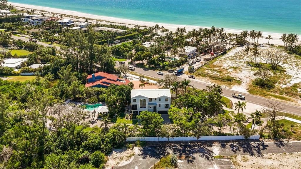 For Sale: $2,499,900 (4 beds, 3 baths, 2886 Square Feet)