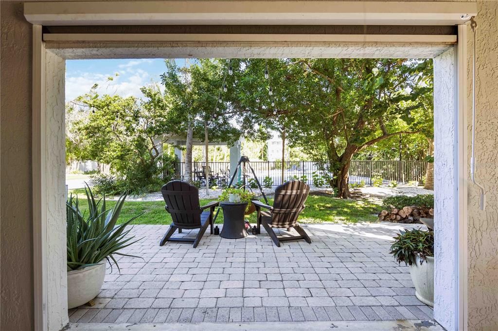 For Sale: $2,499,900 (4 beds, 3 baths, 2886 Square Feet)